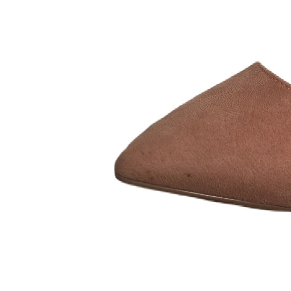 Crown & Ivy, Pointed Toe, Narrow Fluted Heels, Peach Color, Size 6M - Picture 11 of 11